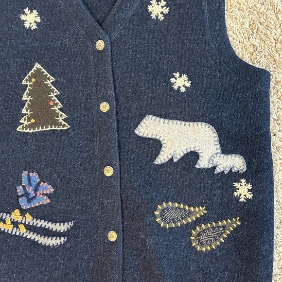 Woolrich Navy 100% Wool Button Up Winter Scene Cottagecore Festive Vest Sz L - Picture 7 of 9